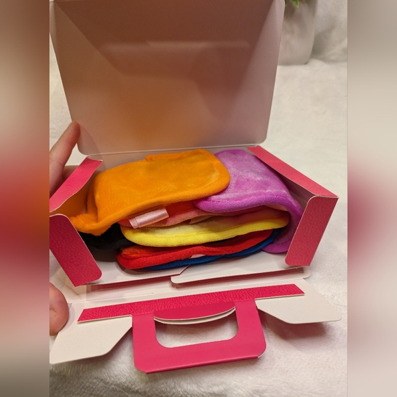 MakeUp Eraser Original 7 Day Set + Bonus Laundry Bag NIB - Picture 9 of 12